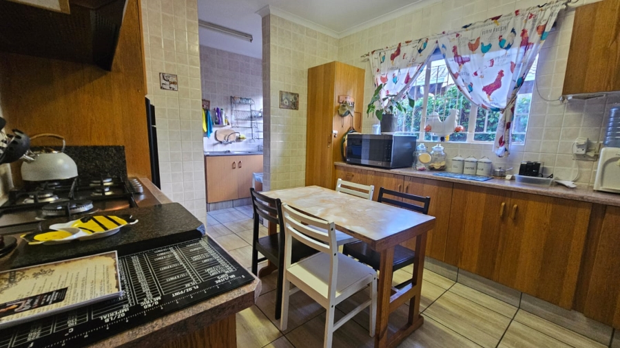 4 Bedroom Property for Sale in Geelhoutpark North West